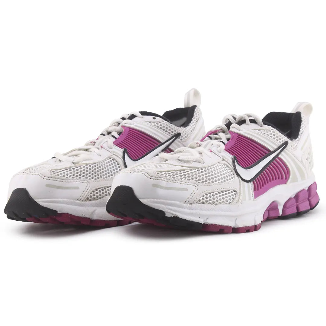 Nike Vomero 5