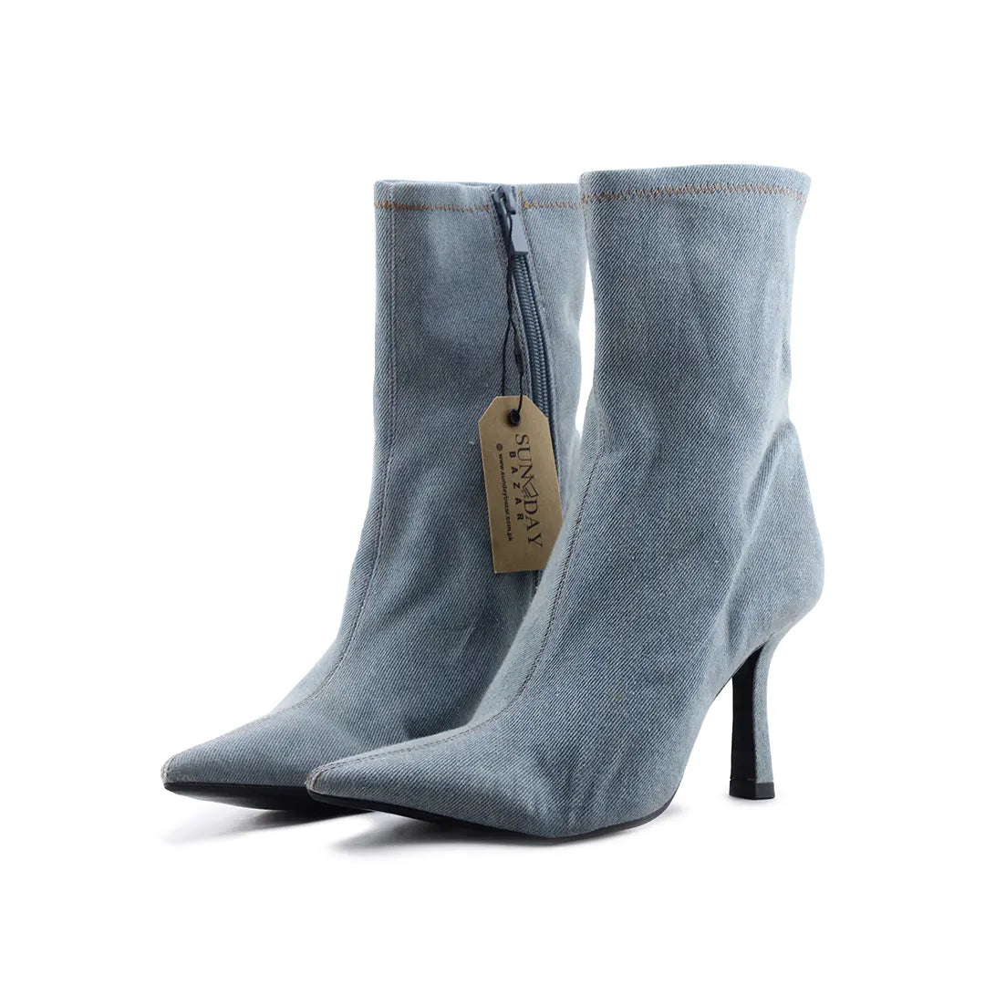 Stradivarius Zipper Ankle Boot