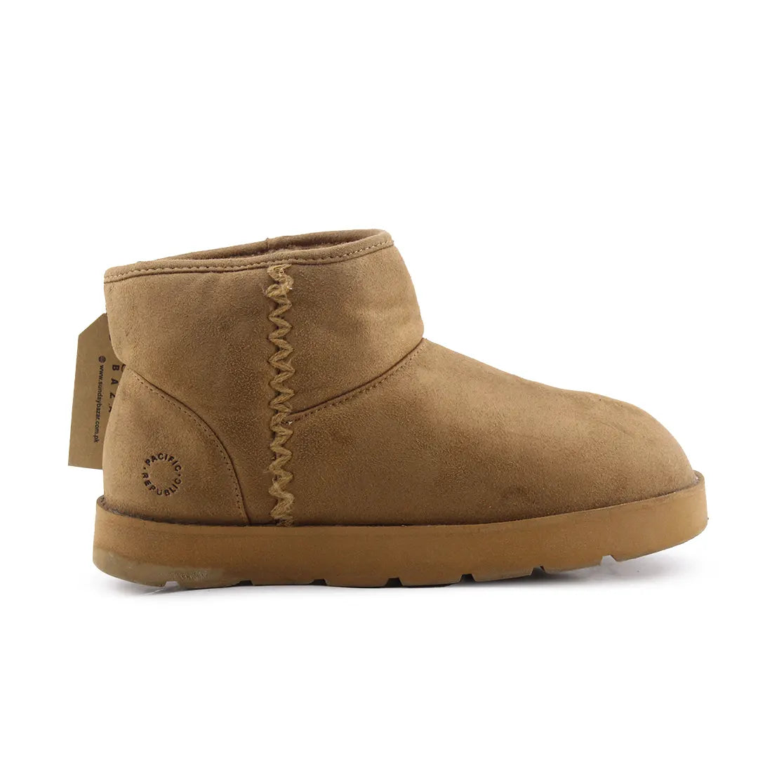 Pull & Bear Suede Ankle Boot