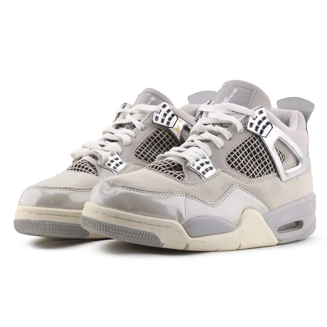 Nike Air Jordan 4 Retro Frozen Moments
